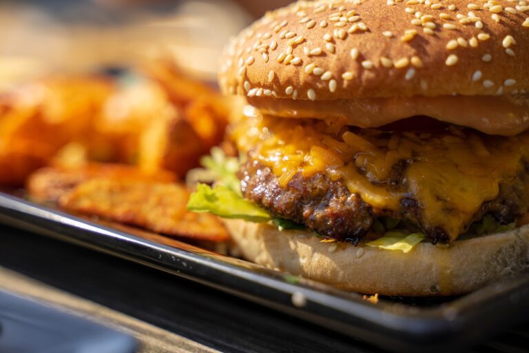 burger 4145977 1280 768x512
